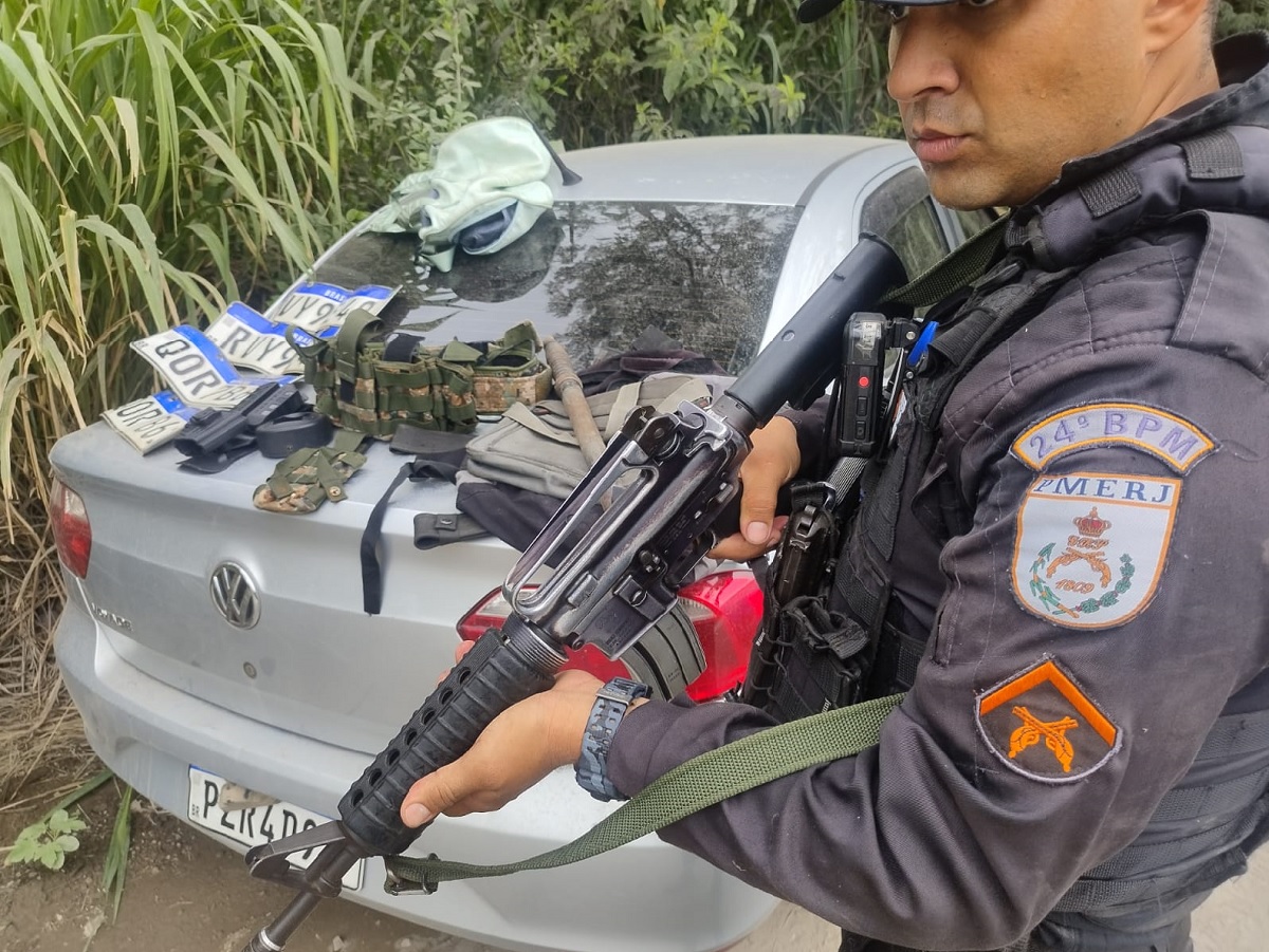 Itagua Pm Recupera Carro Usado Para Roubo De Cargas Na Estrada Do