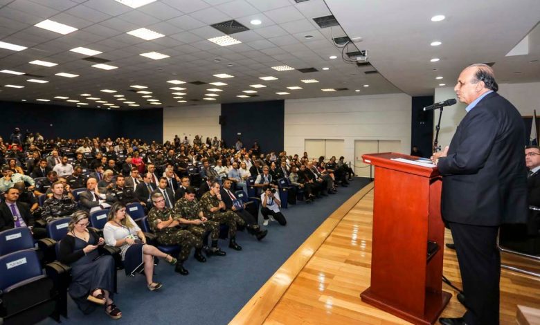 O governador Pezão durante a cerimônia na Cidade da Polícia