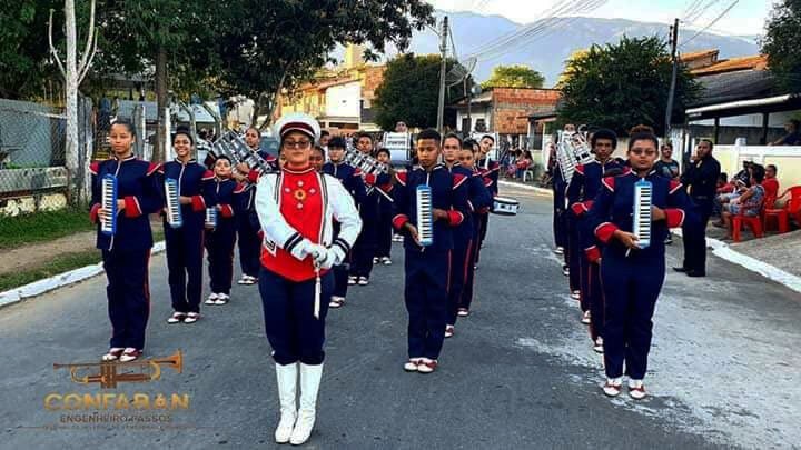 A Corporação Musical Imperial do Colégio Municipal Nossa Senhora das Graças em Mangaratiba, ganhou sete títulos no Concurso de Inverno de Bandas e Fanfarras, em Engenheiro Passos