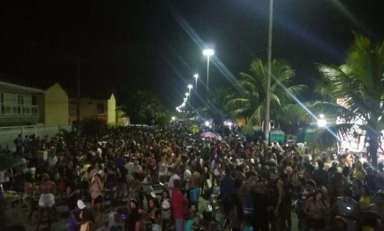 Eventos na orla de Coroa Grande atraíram centenas de pessoas durante o Carnaval