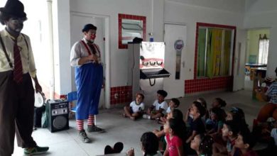 ALUNOS DA escola CMEI Juracy Figueira Ferreira se divertiram com a apresentação dos palhaços