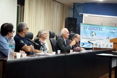 O reitor Ricardo Berbara compareceu à abertura da Jornada de Geotecnologias, na UFRRJ