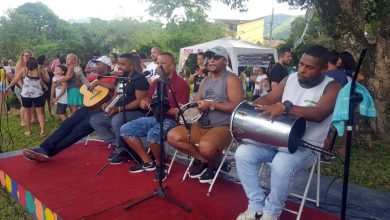 Evento reuniu famílias que curtiram num dia especial, as comemorações pelo Dia do Samba