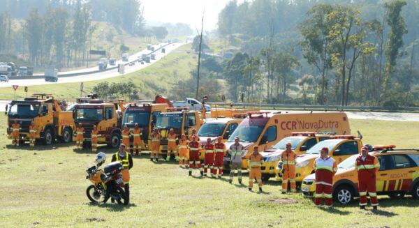 EQUIPES DA CCR vão orientar motoristas em operação especial para as festas de final de ano