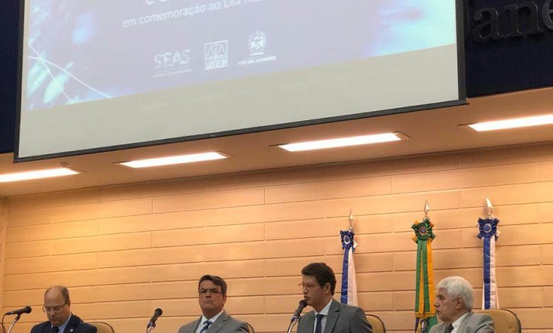 O GOVERNADOR Wilson Witzel e o ministro Ricardo Salles participaram o do seminário