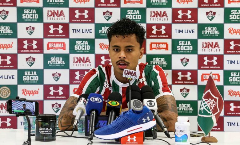 Feliz por vestir a camisa tricolor, o jogador Allan falou sobre a expectativa de voltar ao Brasil