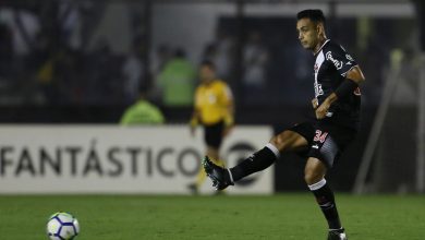 O zagueiro Werley em ação com a camisa vascaína em São Januário, no último domingo
