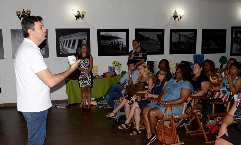 O prefeito Alan Bombeiro participou do encontro e destacou a importância da qualificação do servido