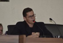 O vereador Vinícius Alves cobrou explicações do prefeito sobre o roubo do gerador da UPA de Itaguaí