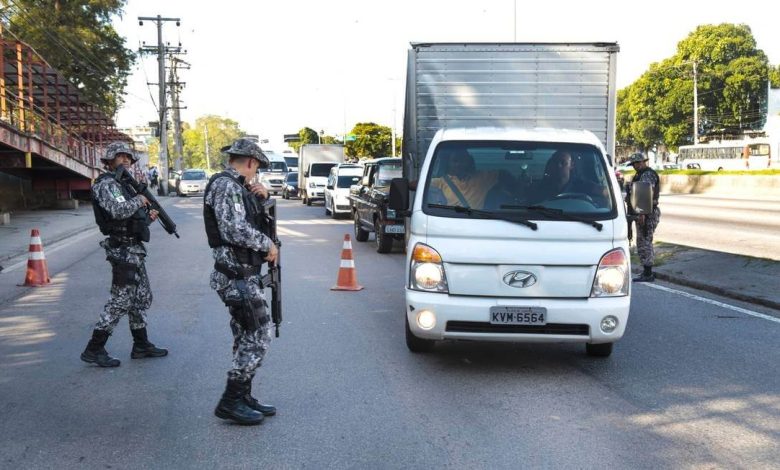 COM TROPAS nas ruas, roubo de cargas diminui em 14.4% no Rio de Janeiro