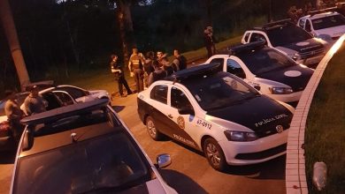 OS AGENTES da Polícia Civil se reuniram no inicio da manhã para realizar a operação em Angra