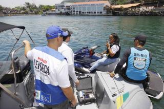 AGENTES DA Lei Seca passam a vistoriar embarcações nas praias da Costa Verde