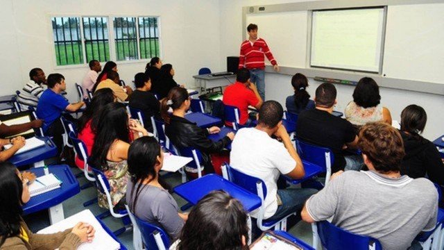 FAETEC OFERECE oportunidades para curso de formação em educação básica e técnica