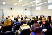 Os responsáveis pela implantação do órgão durante o lançamento