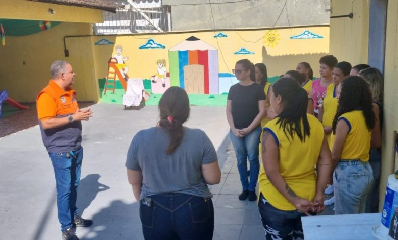 A iniciativa contou com o apoio da Secretaria de Educação, Esporte e Lazer, reforçando o compromisso conjunto com a segurança e preparação da comunidade escolar frente a potenciais emergências. Todas as unidades de ensino do município estão envolvidas no exercício, promovendo uma cultura de prevenção e resposta eficiente a desastres.