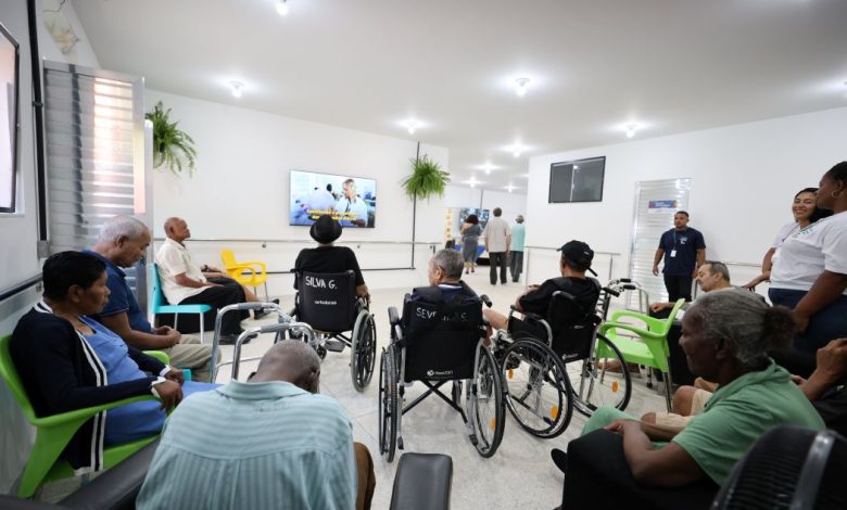 Idosos do Centro de Referência em Atenção à Pessoa Idosa