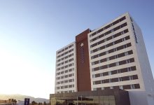 Foto do prédio que está em leilão e onde hoje funciona o Tulip Inn, na entrada de Itaguaí.