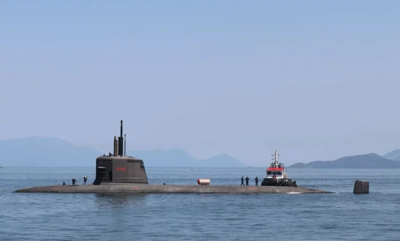 Submarino em teste no mar na Baía de Sepetiba.