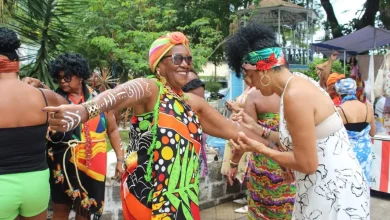 Participantes do evento Mangaratiba em Preta Cor celebram