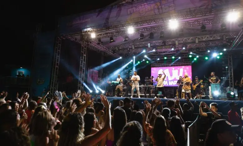 Festa de aniversário de Mangaratiba com shows ao vivo