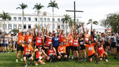 Corredores celebram com alegria a participação na Corrida Ternium