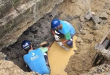 Equipe da Rio+Saneamento concluiu o reparo de um vazamento na adutora localizada na Rodovia Rio-Santos