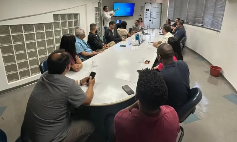 Representantes das arrendatárias participam de treinamento.