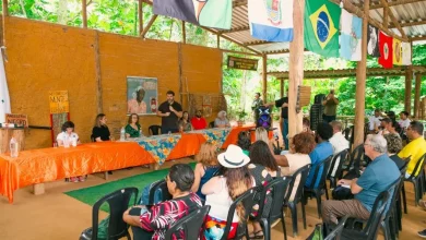 Prefeito Luiz Claudio Ribeiro discursa em audiência pública no Quilombo Santa Justina/Santa Izabel