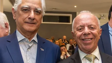 Os presidentes da Firjan e da Aben posam para foto