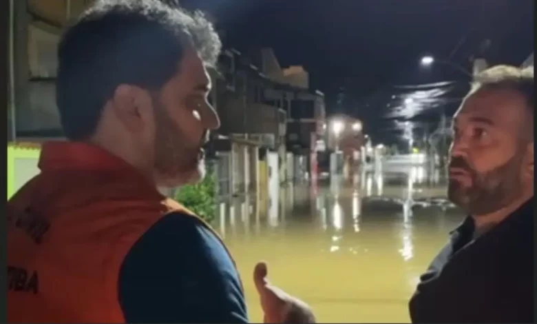 Prefeito Luiz Claudio conversa com equipe da Defesa Civil