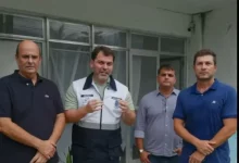 prefeito Luiz Cláudio Ribeiro, o presidente da Faetec, Alexandre Valle, o vice-presidente Fabrício Repsold e o secretário de Ciência e Tecnologia de Mangaratiba, Lauro Tenório