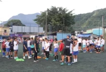 Crianças e adolescentes participam de atividades esportivas em Mangaratiba