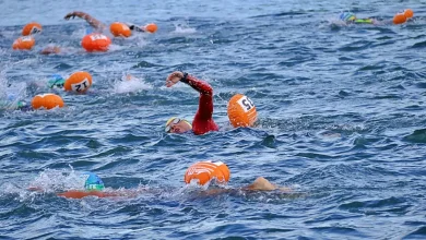 Nadadores disputam a prova de águas abertas