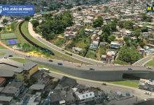 Foto é um print do vídeo institucional que demonstra em perspectiva como o viaduto ficará quando a obra estiver pronta