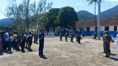 Jovens participantes do Profesp no Cadim durante a cerimônia de abertura