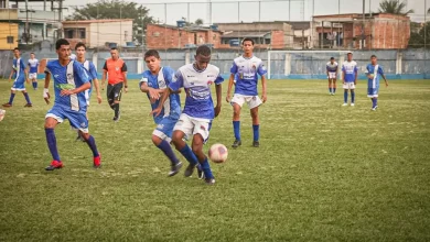 Jovens atletas em ação durante a Copa Verão Sub-17 em Itaguaí