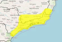 Mapa do Instituto Nacional de Meteorologia (Inmet) destaca, em amarelo, as áreas sob alerta de tempestade