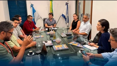 Reunião entre o prefeito Luiz Cláudio Ribeiro, representantes da Cedro Mineração, AMPLO Engenharia