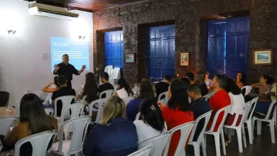 Profissionais da saúde participam do curso realizado no Centro Cultural Cary Cavalcanti