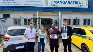 Representantes da Faetec e da Secretaria Municipal de Ciência e Tecnologia de Mangaratiba