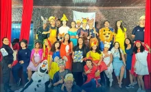Integrantes da peça teatral posaram após o espetáculo