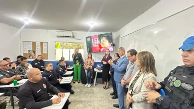 Autoridades e equipes da Prefeitura de Mangaratiba durante o Curso de Formação da Ronda Maria da Penha