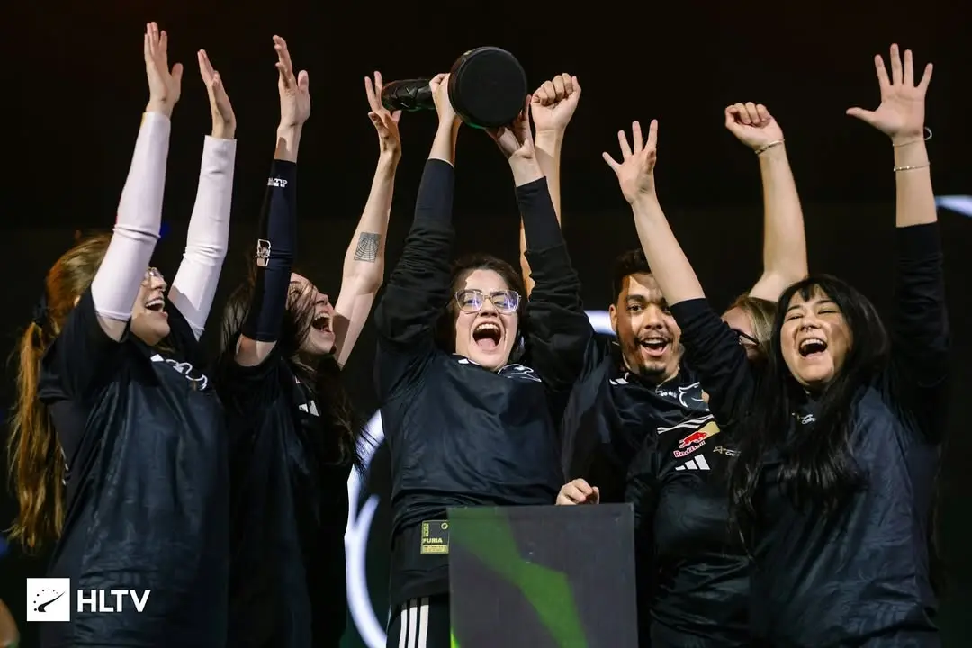 Jogadoras comemoram título histórico em mundial de Counter-Strike