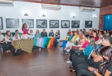 Participantes do 1º Encontro Municipal de Não Violência contra a População LGBTQIA+