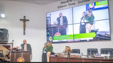 Vereador Nilton Santiago homenageia equipe da Secretaria de Meio Ambiente