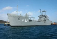 Navio de Desembarque de Carros de Combate (NDCC) “Almirante Sabóia” atracado