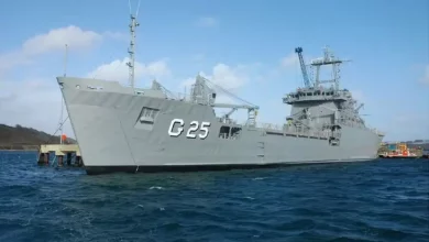 Navio de Desembarque de Carros de Combate (NDCC) “Almirante Sabóia” atracado