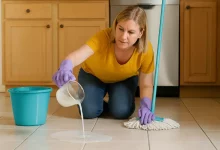 Como usar a água do arroz para limpar e dar brilho ao piso da sua casa