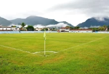 Vista do campo do Estádio José Maria de Brito Barros, na Praia do Saco.