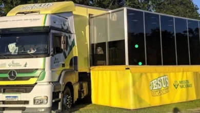 Unidade móvel da Junta de Missões Nacionais, equipada para atendimentos de saúde e cidadania